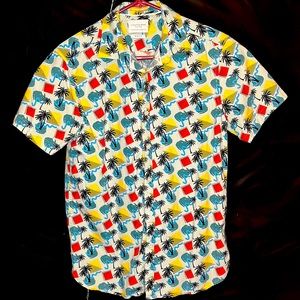 WHOA Super cool 90s shirt